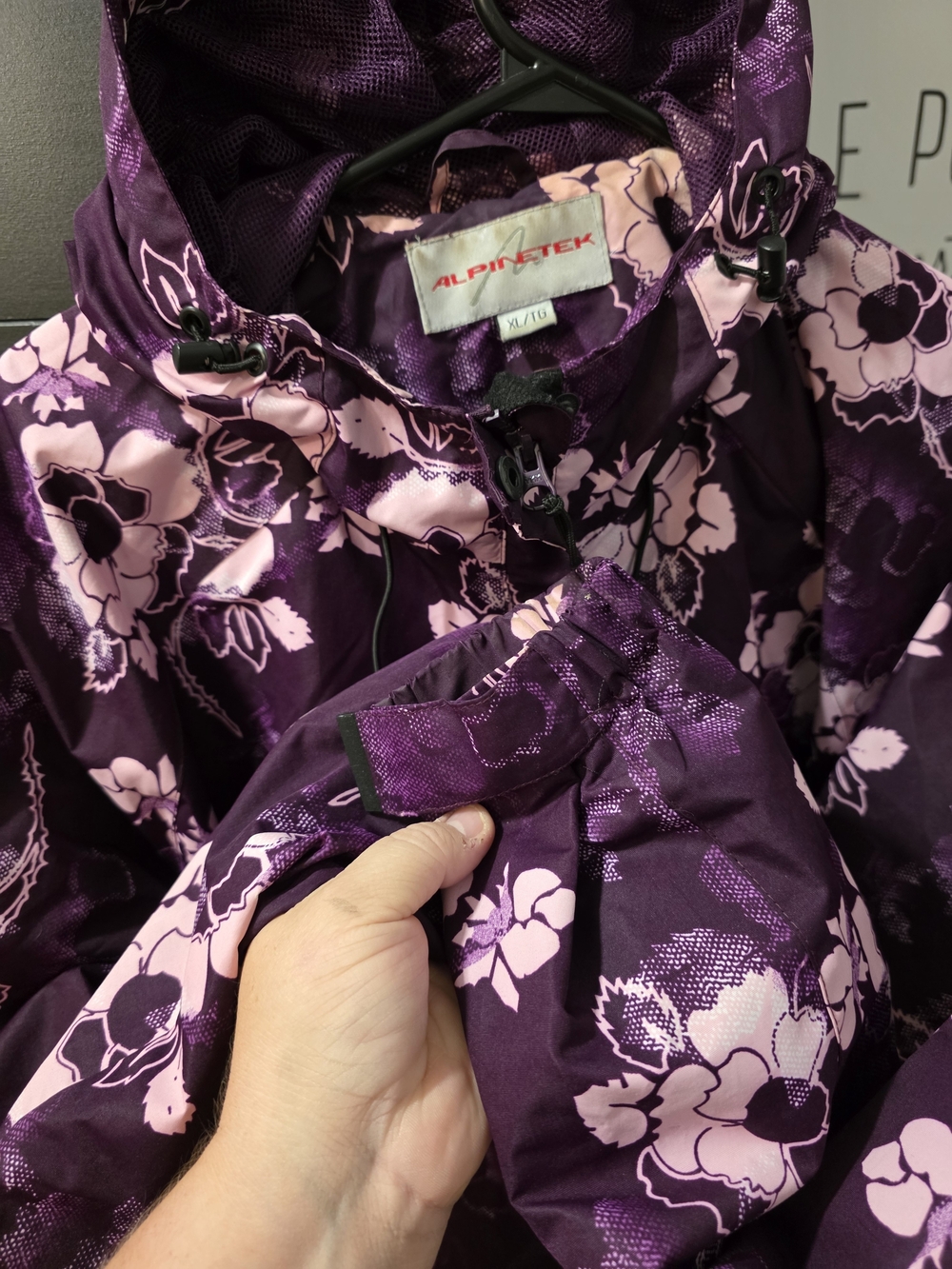 Alpine Purple and Light Pink Floral Ski Jacket with Hood XL